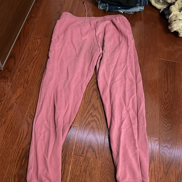 Nike joggers - Picture 2 of 2